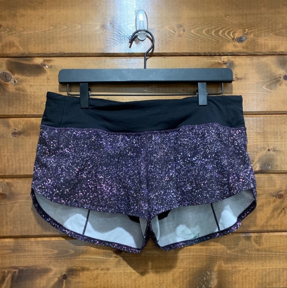 Lululemon Crystalline, Speed Up, Low Rise 2.5" Short, Size 8
